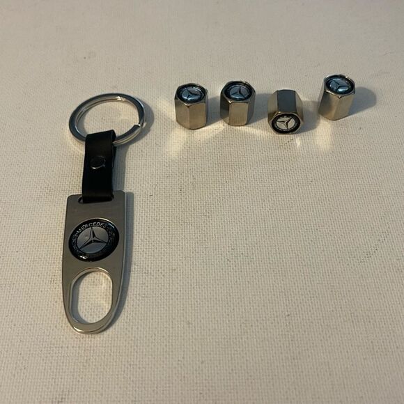 Mercedes Benz metal keychain & valve Stem caps in Silver NWT - Picture 2 of 4